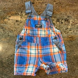 Oshkosh overall shorts 9months